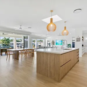 Osprey Oasis Banksia Beach